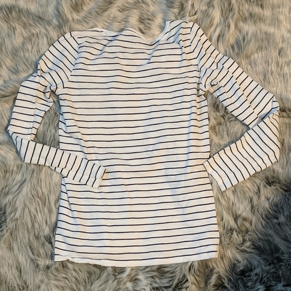 gap scoop-neck tee - Picture 2 of 2